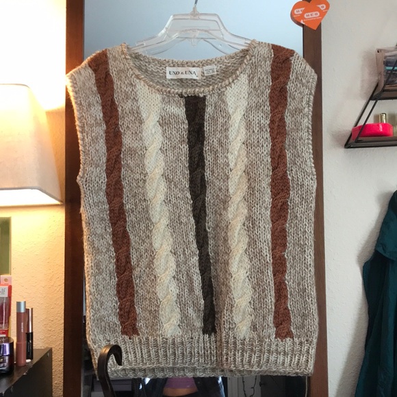 Brown, tan and white Uno & Una crochet sweater vest. Size large. - Picture 1 of 2